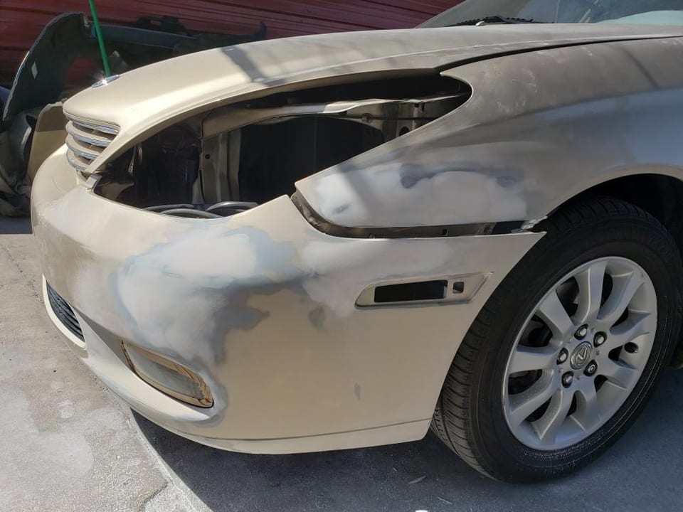 Ford Mustang front-fender repair